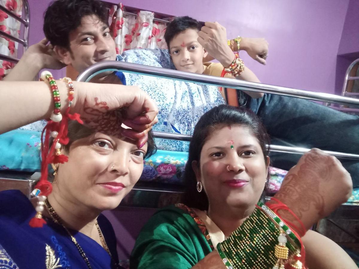 Hostel Relax Homestay Gaya Buitenkant foto